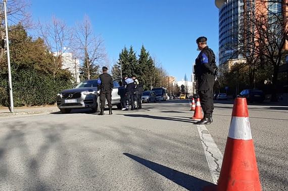 Nga sot levizet me leje: Si te aplikoni dhe cfare duhet te dine ata qe shkojne ne pune